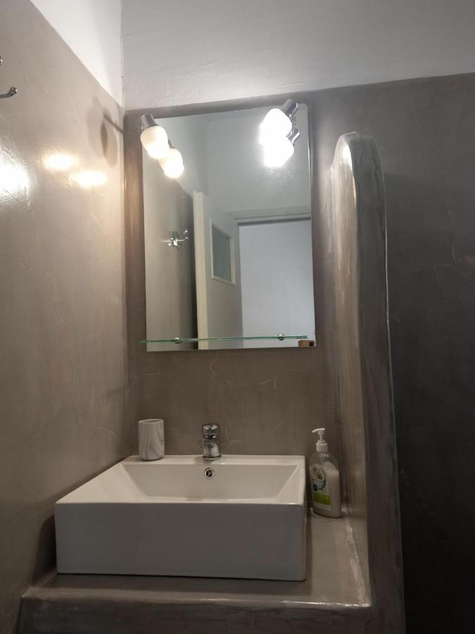 Marianna Studios Donoussa Luaran gambar